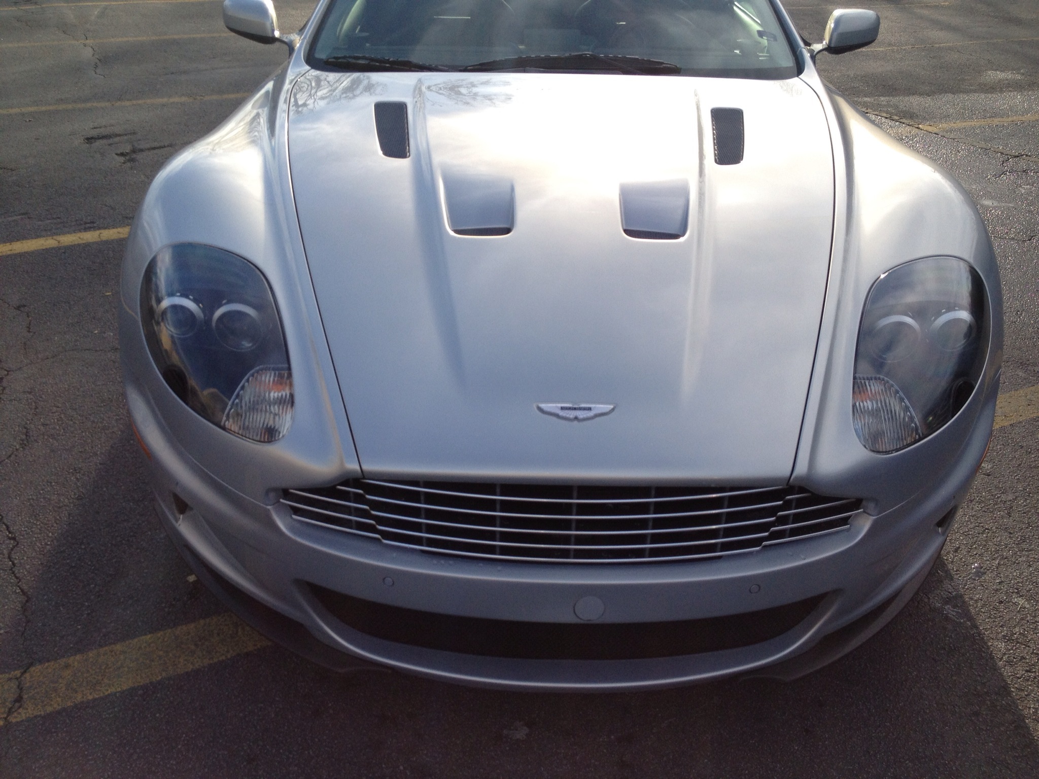 Photos of finished 2008 Aston Martin