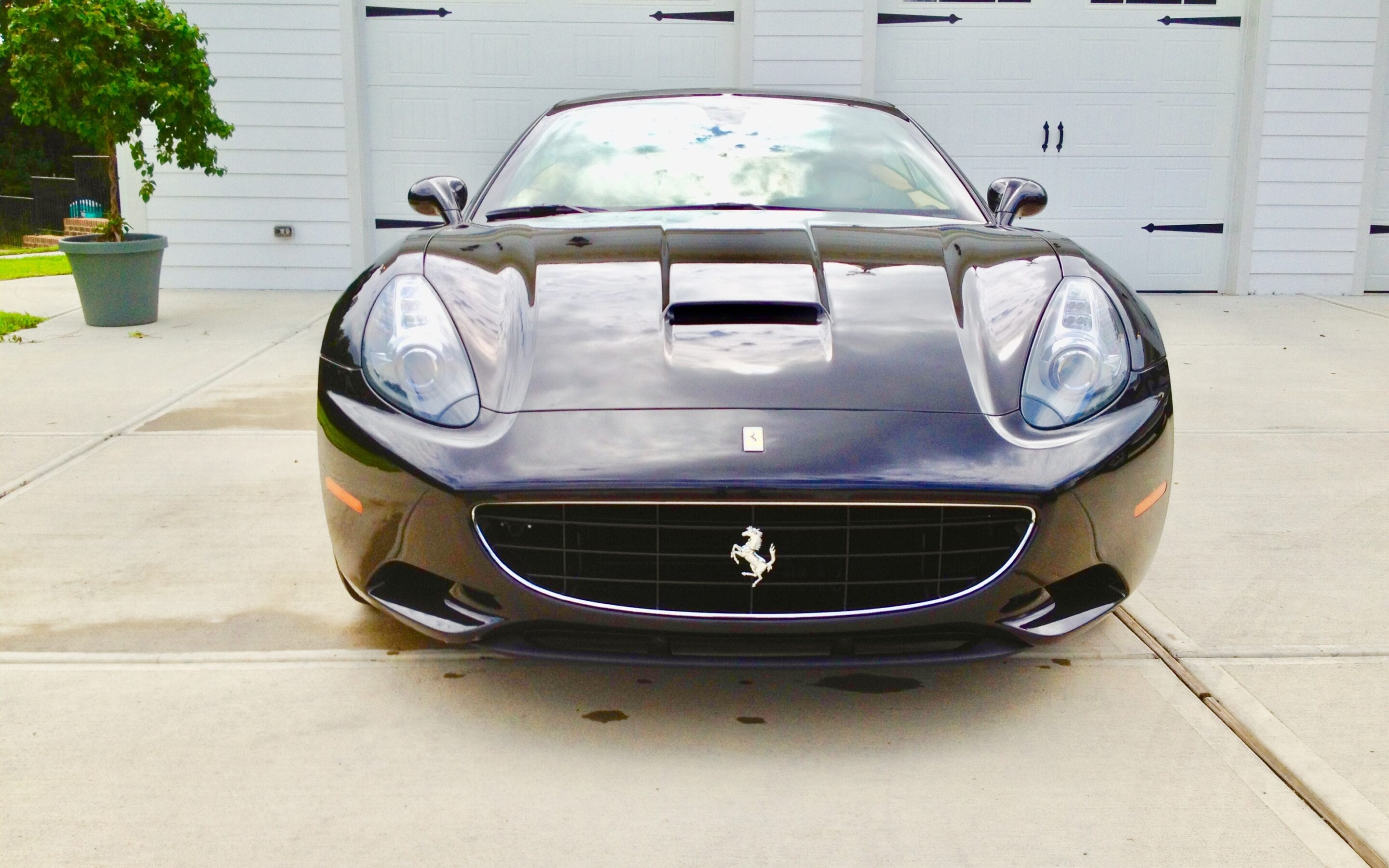 Photos of finished 2012 Ferrari California