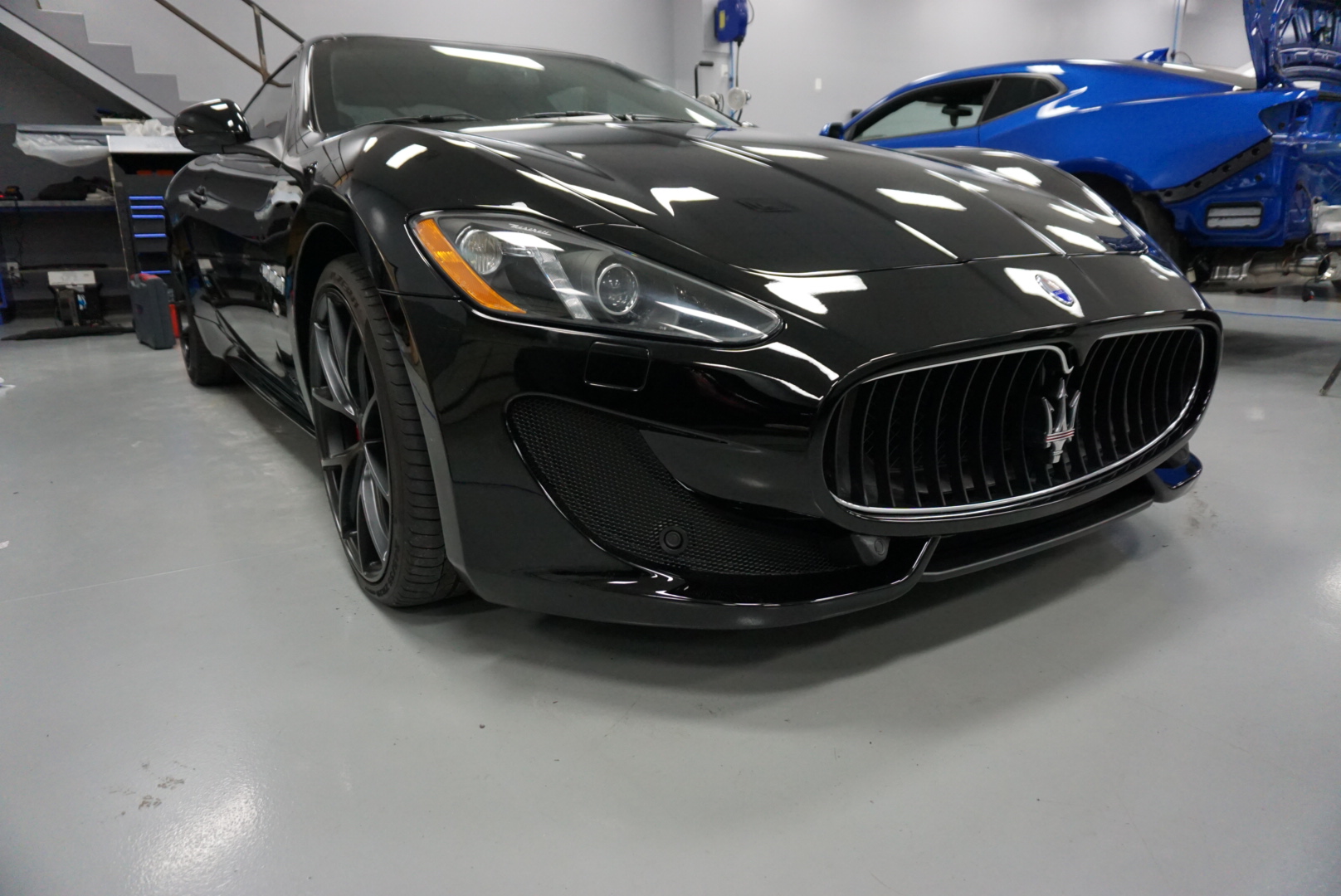 Photos of finished 2012 Maserati Gran Turismo