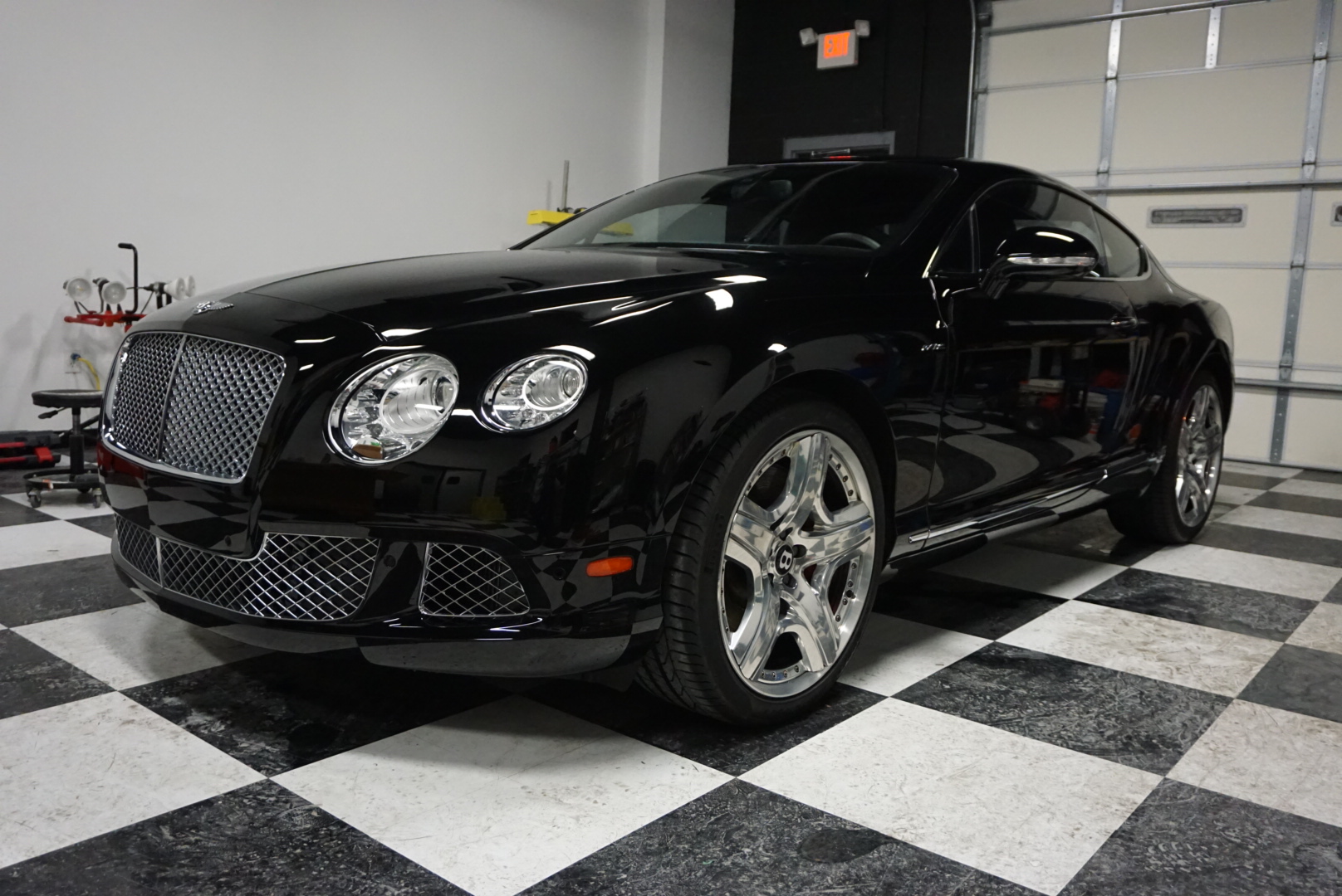 Photos of finished 2014 Bentley Continental GT