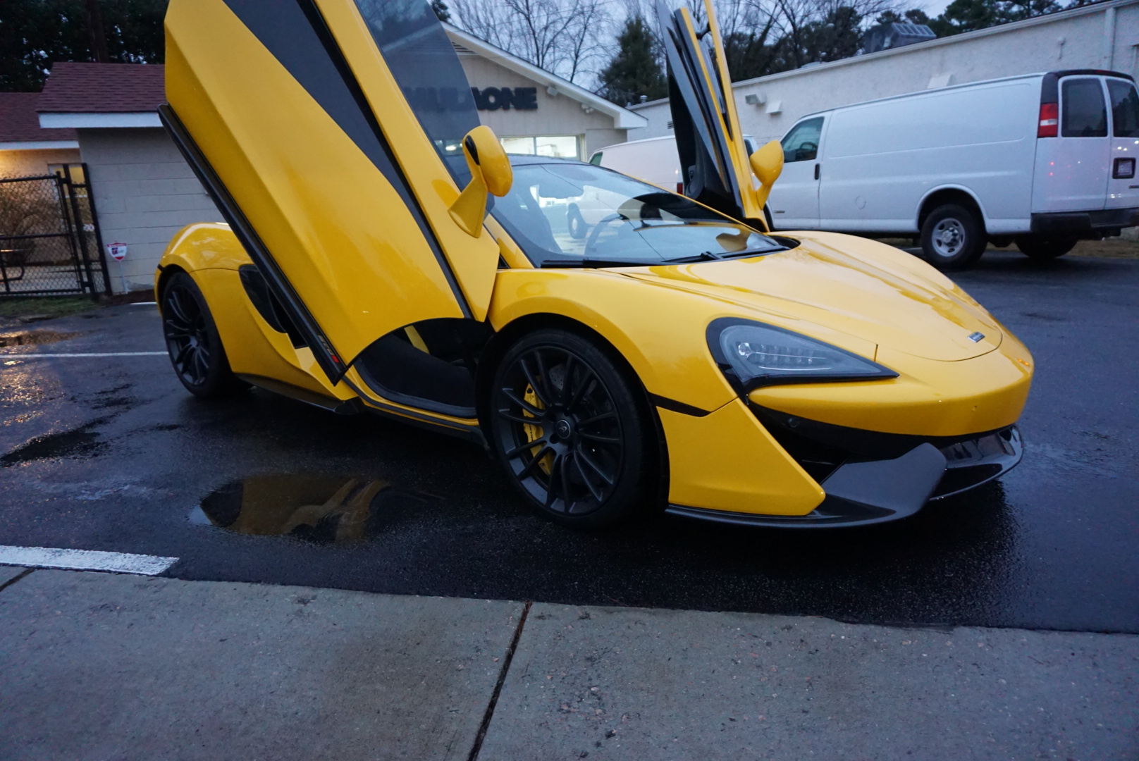 Premier Wash & Restoration of 2016 McLaren 570