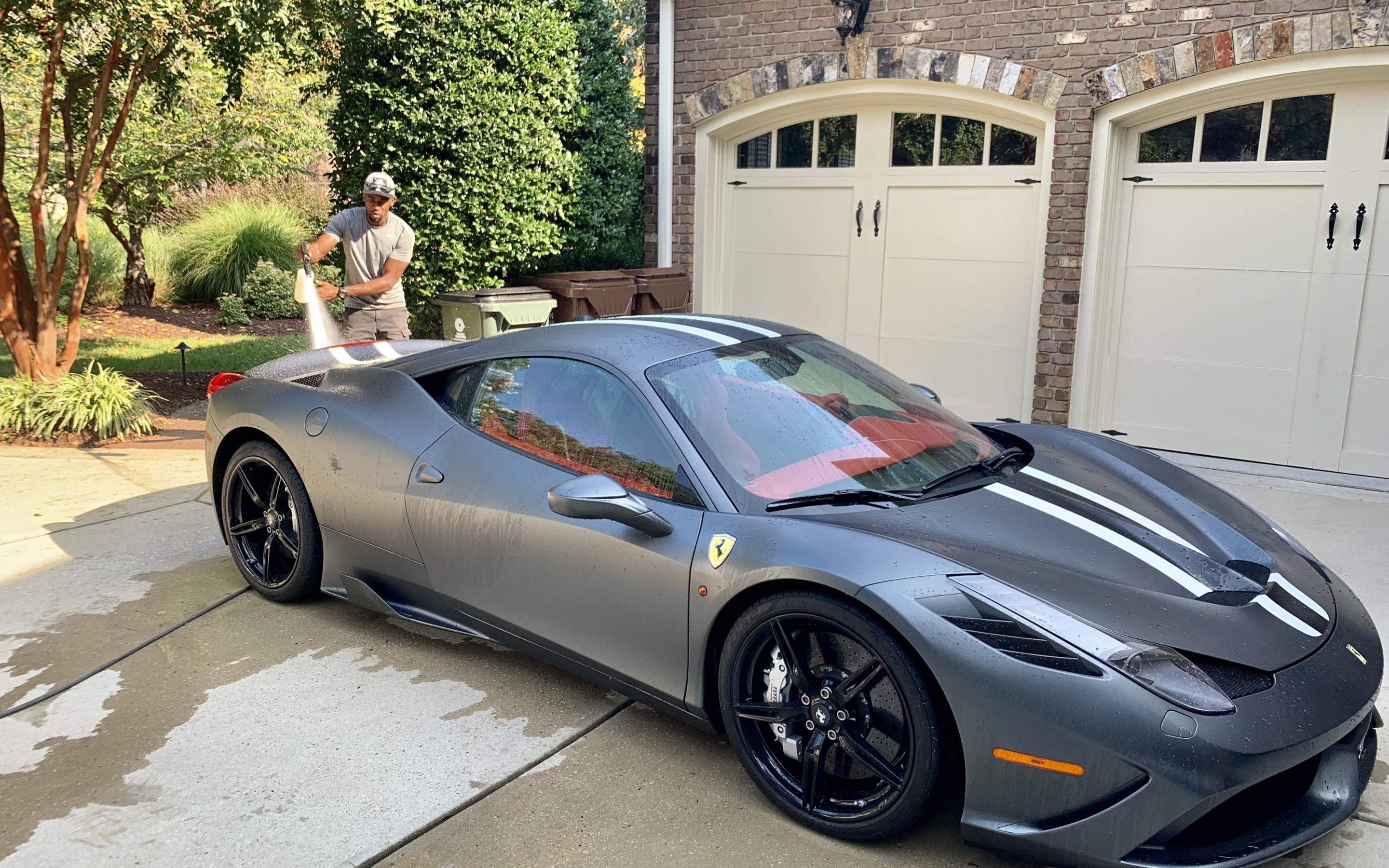 Photo of a 2015 Ferrari 458 Italia