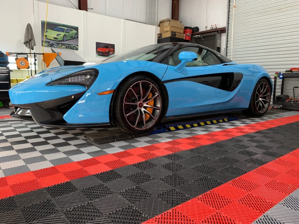 Photo of a Blue 2018 McLaren 570s