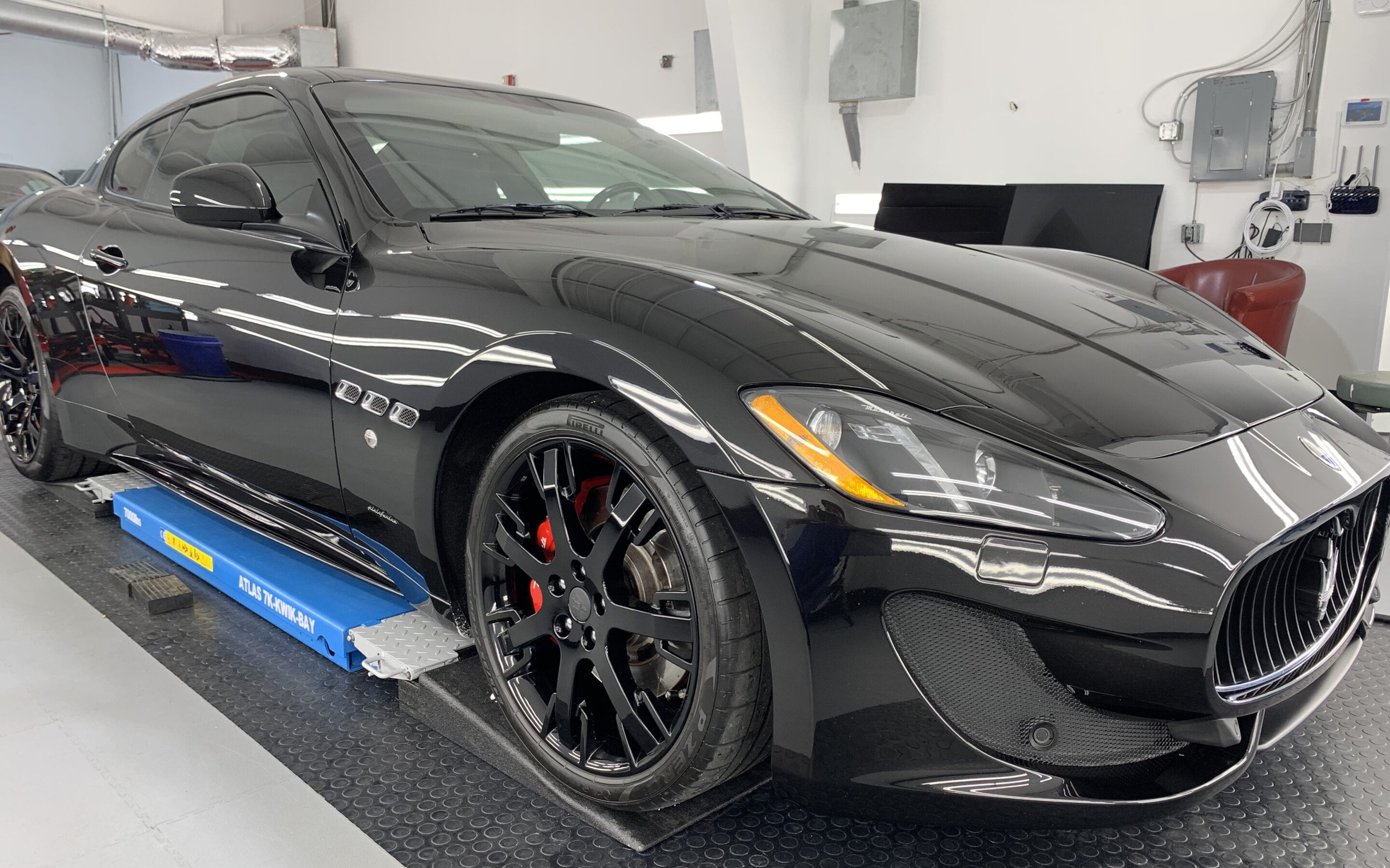 Photo of a Ceramic Coating of a 2013 Maserati GranTurismo