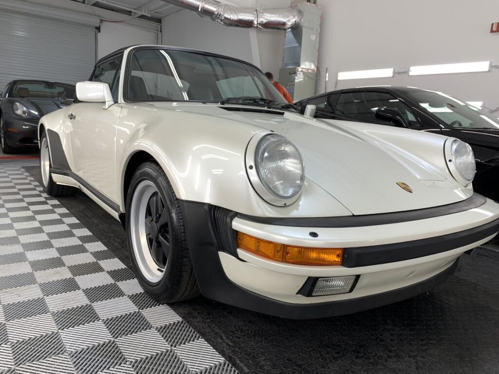 Photo of a Ceramic Coating of a 1988 Porsche 911