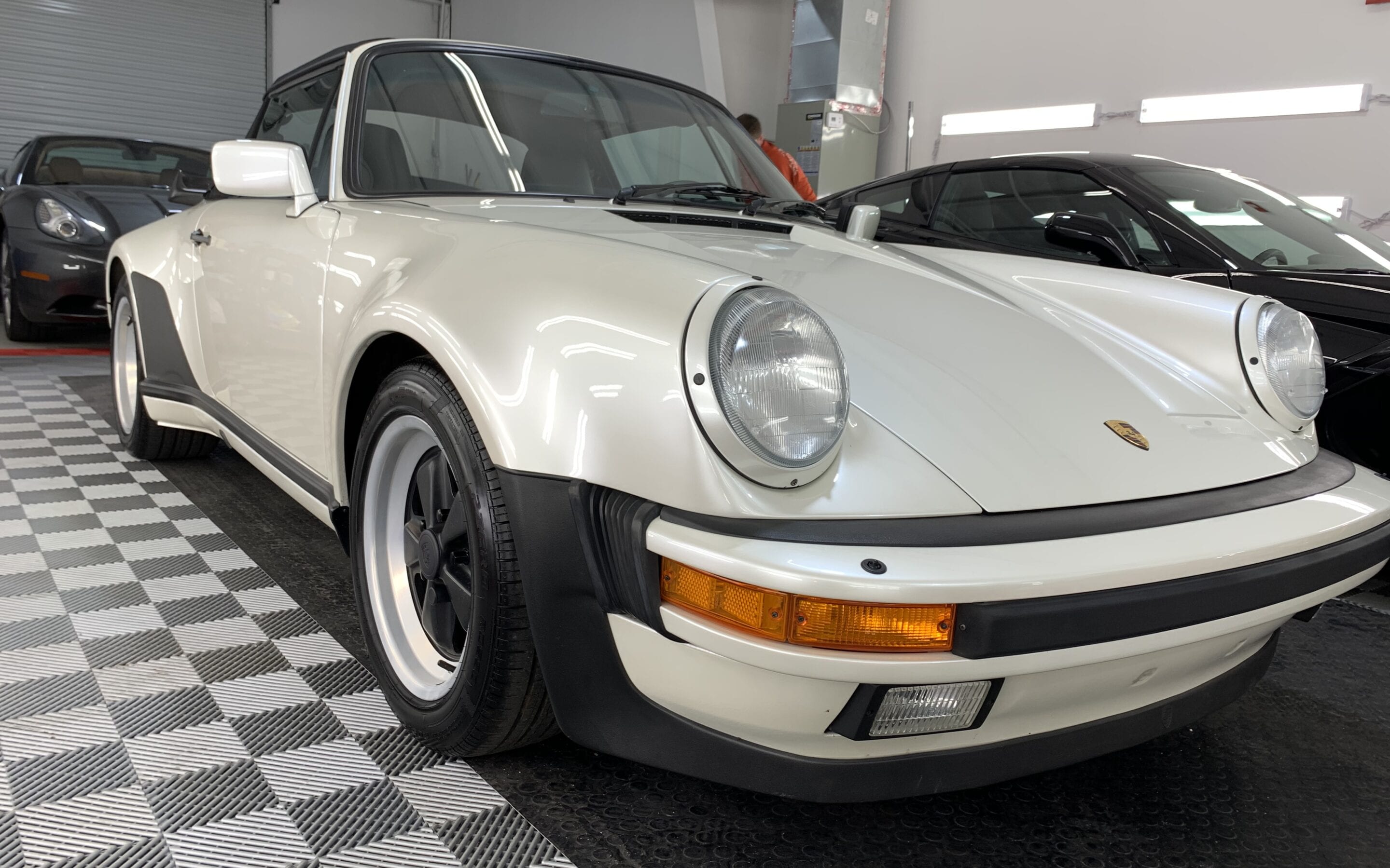 Photo of a Ceramic Coating of a 1988 Porsche 911