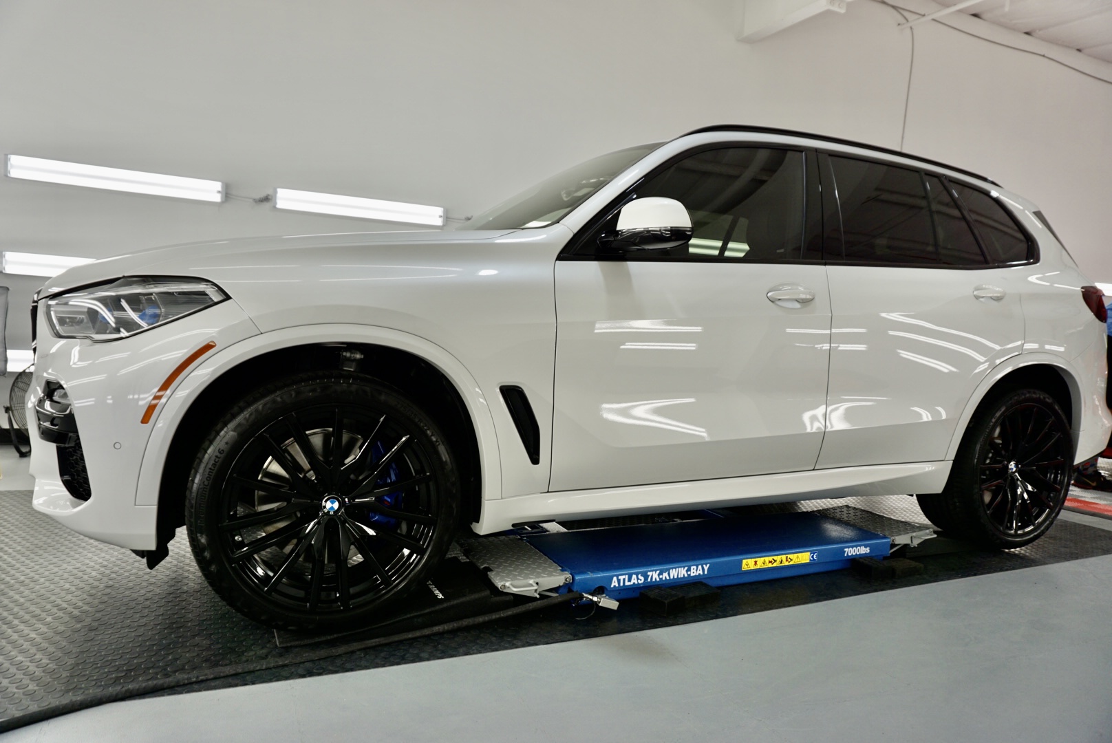 Photo of a New Car Preparation of a 2020 BMW 5-Series M5