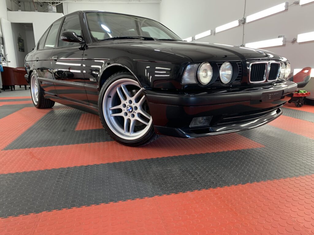 Photo of a Ceramic Coating of a 1995 BMW 5-Series