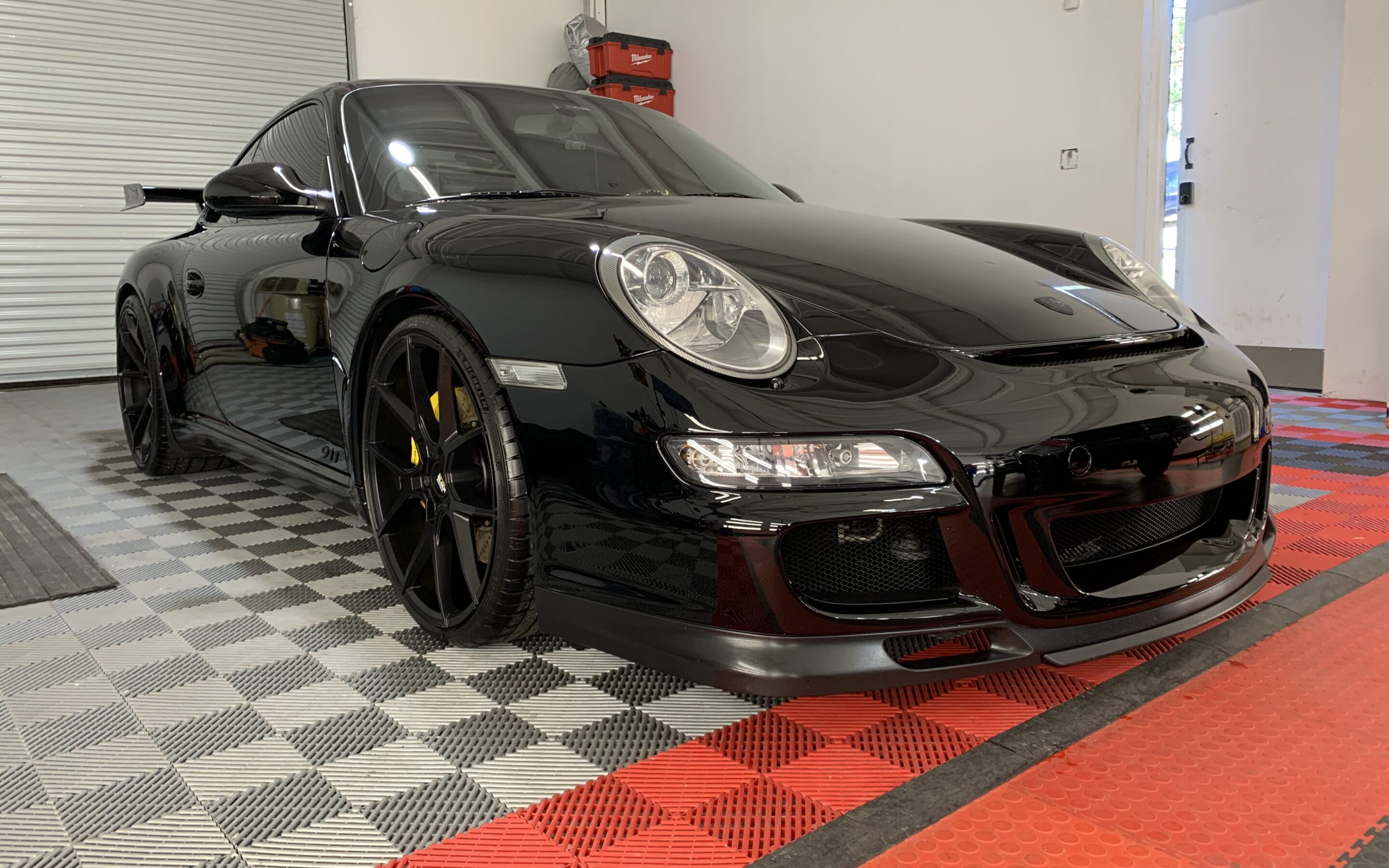 Photo of a Ceramic Coating of a 2002 Porsche 911