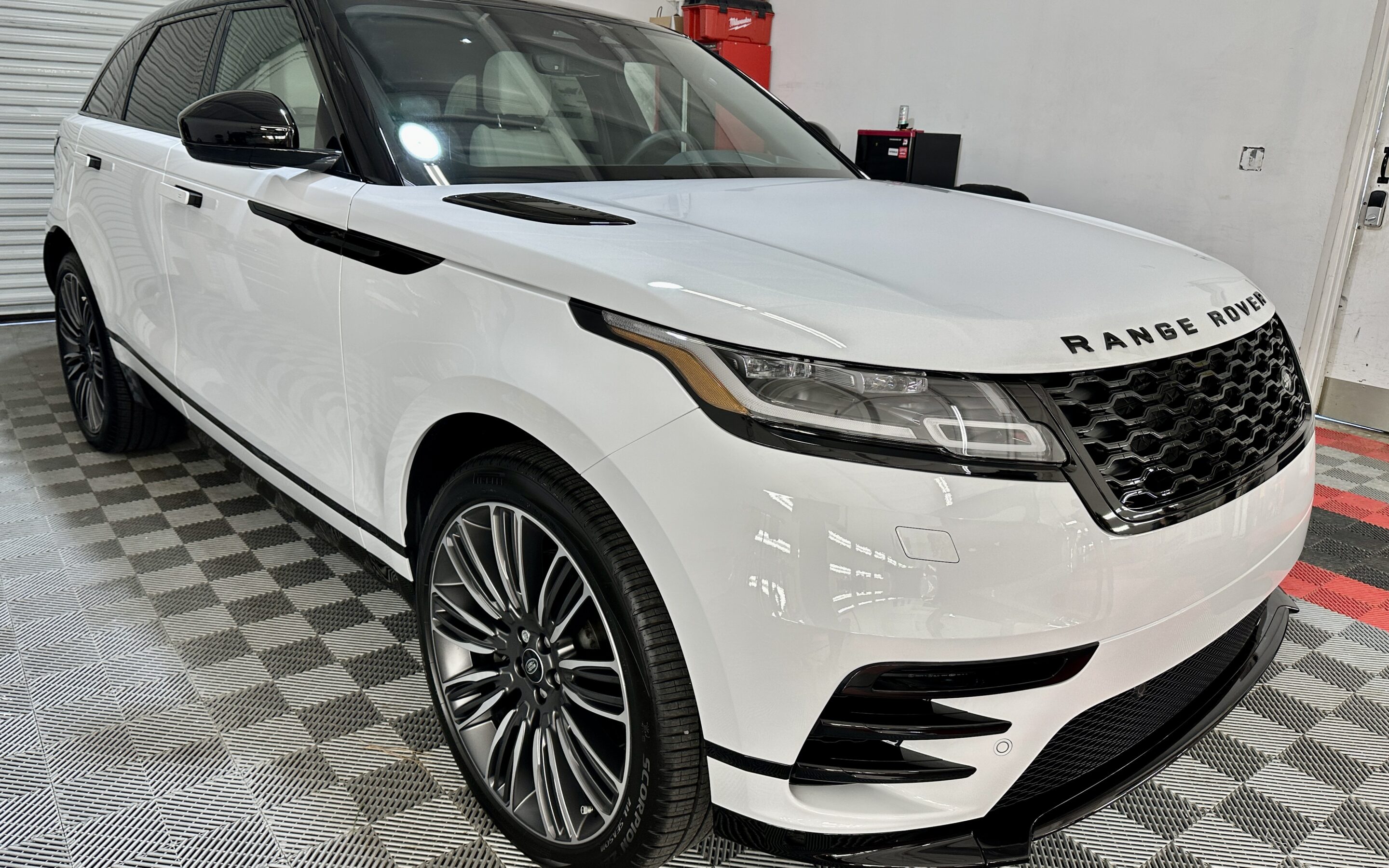 Ceramic Coating of a 2022 Land Rover Range Rover