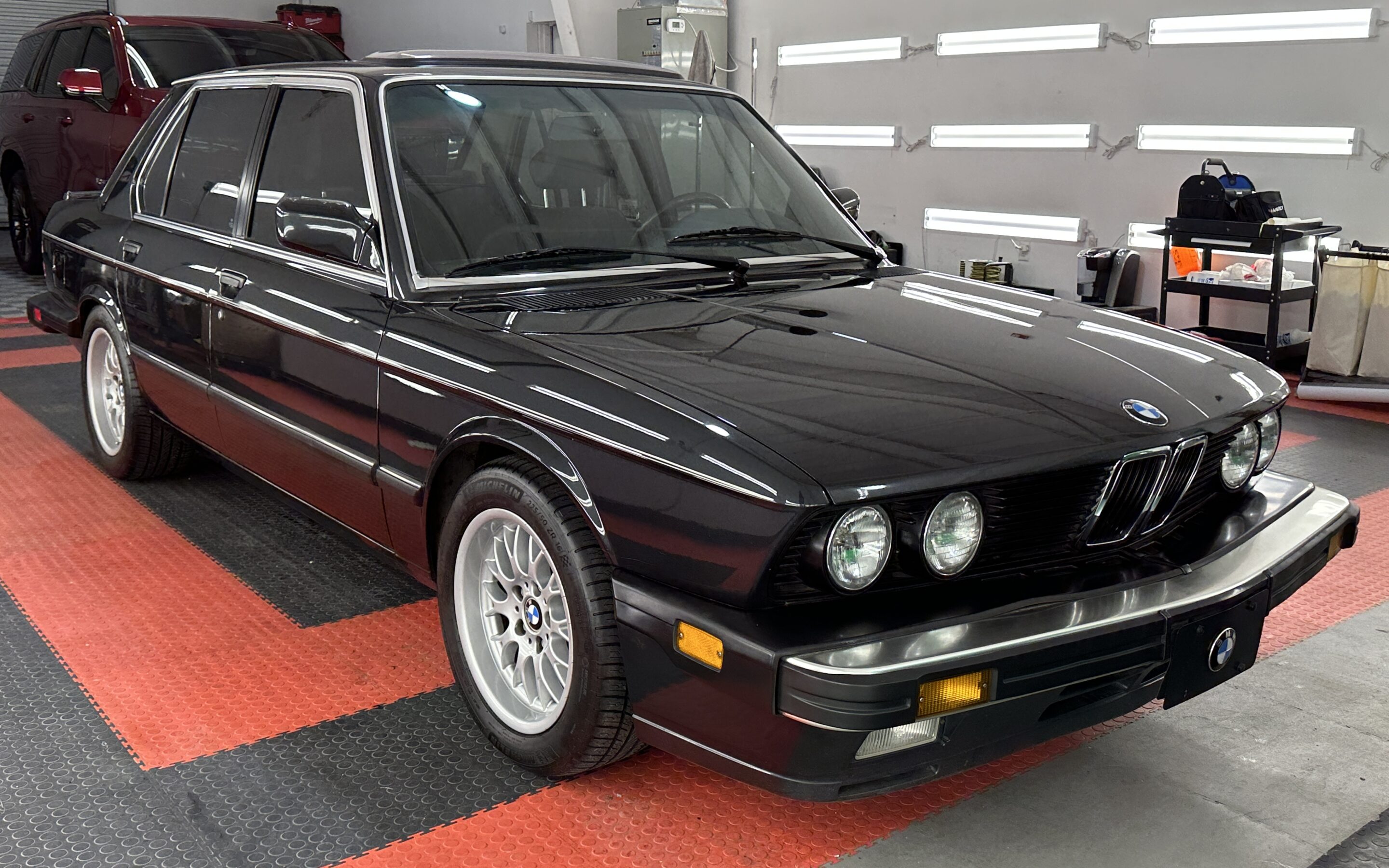 Ceramic Coating of a 1985 BMW 535i