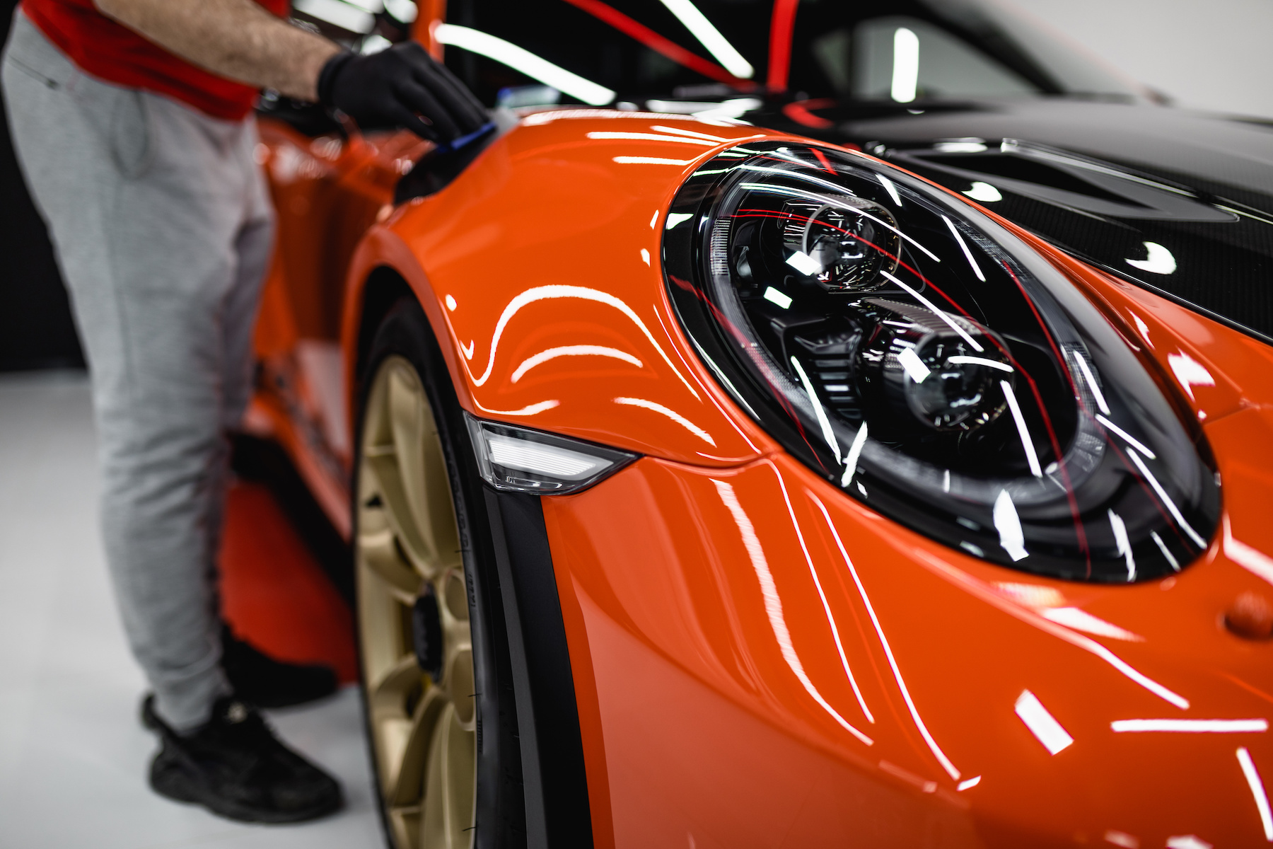 The Difference Between Ceramic Coating and Traditional Car Wax