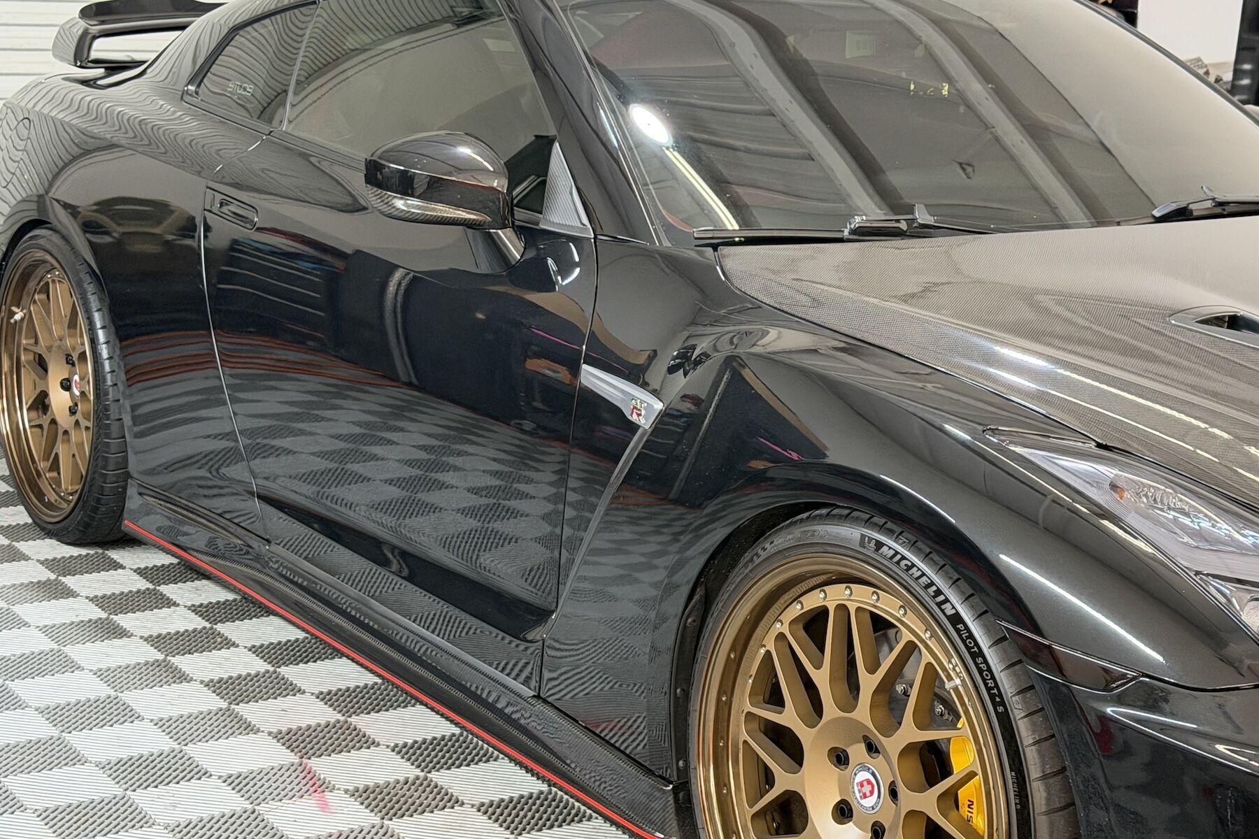 Protecting a Nissan GT-R With PPF and Ceramic Coating